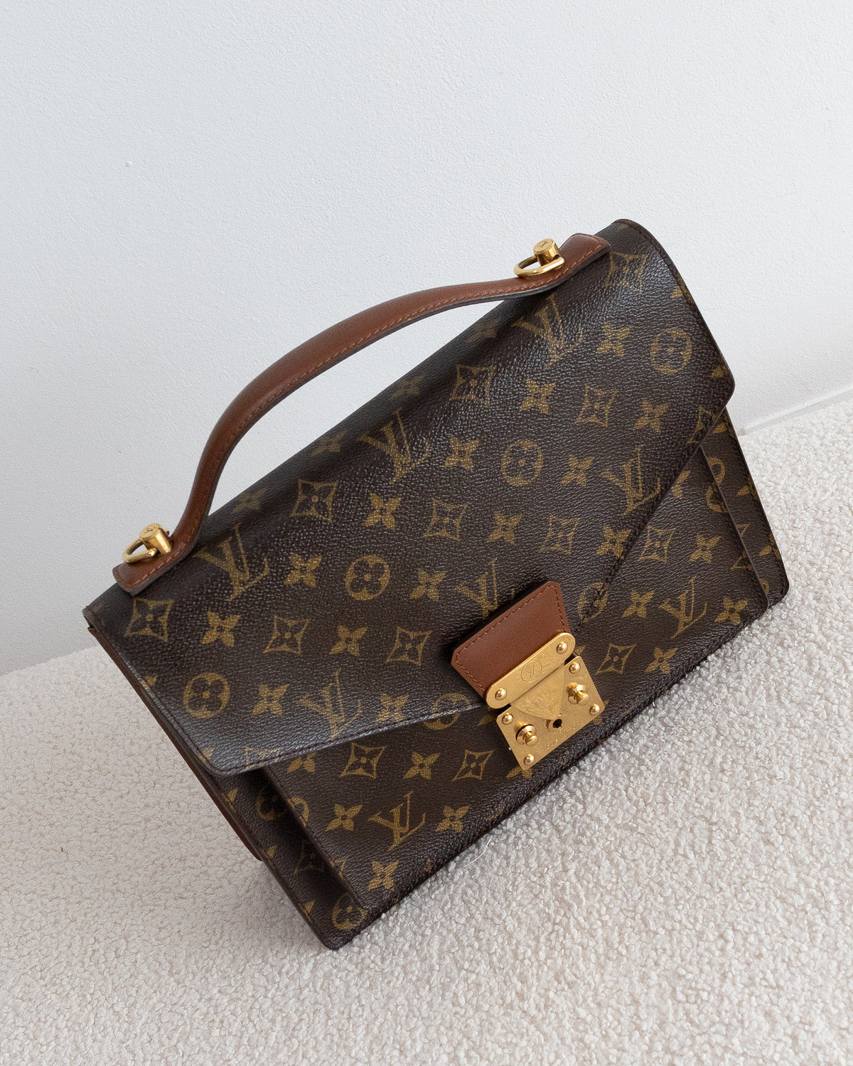 LOUIS VUITTON Monceau