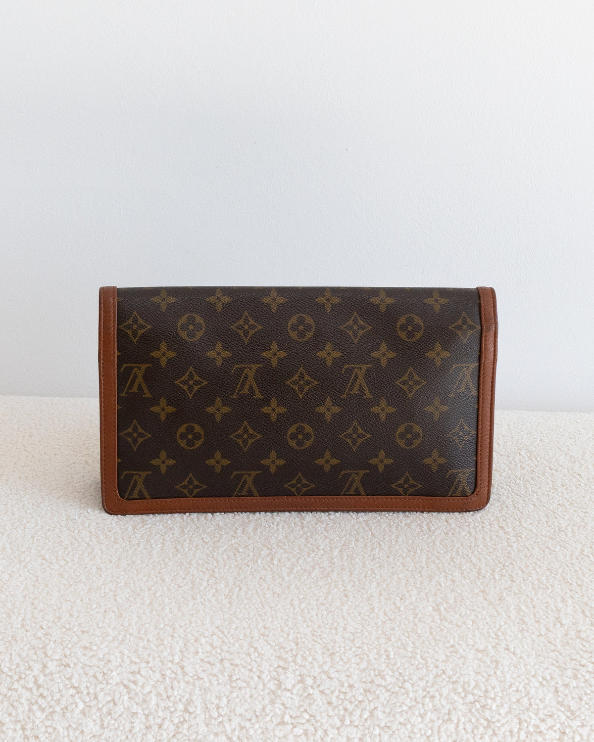 LOUIS VUITTON Pochette Dame GM
