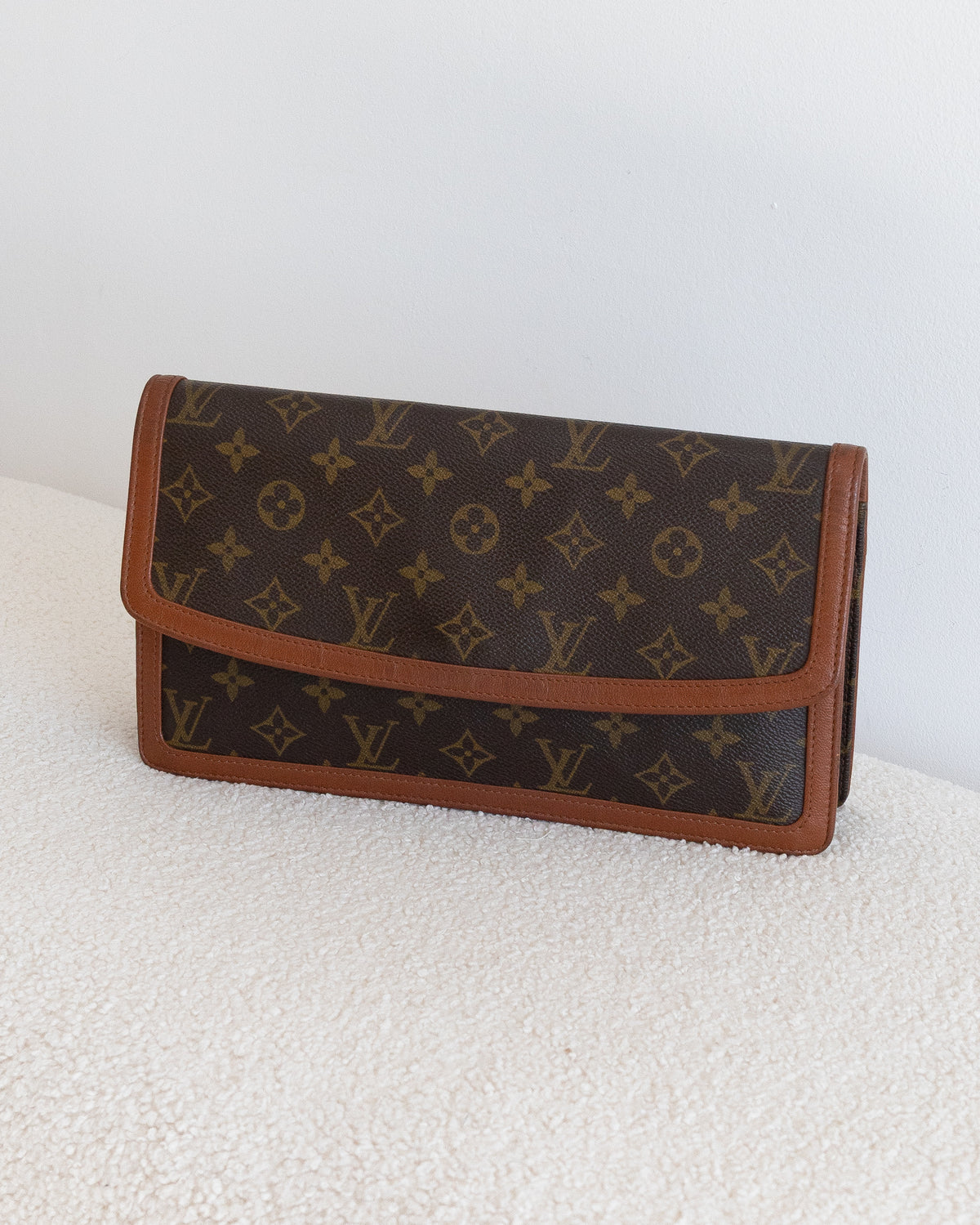 LOUIS VUITTON Pochette Dame GM