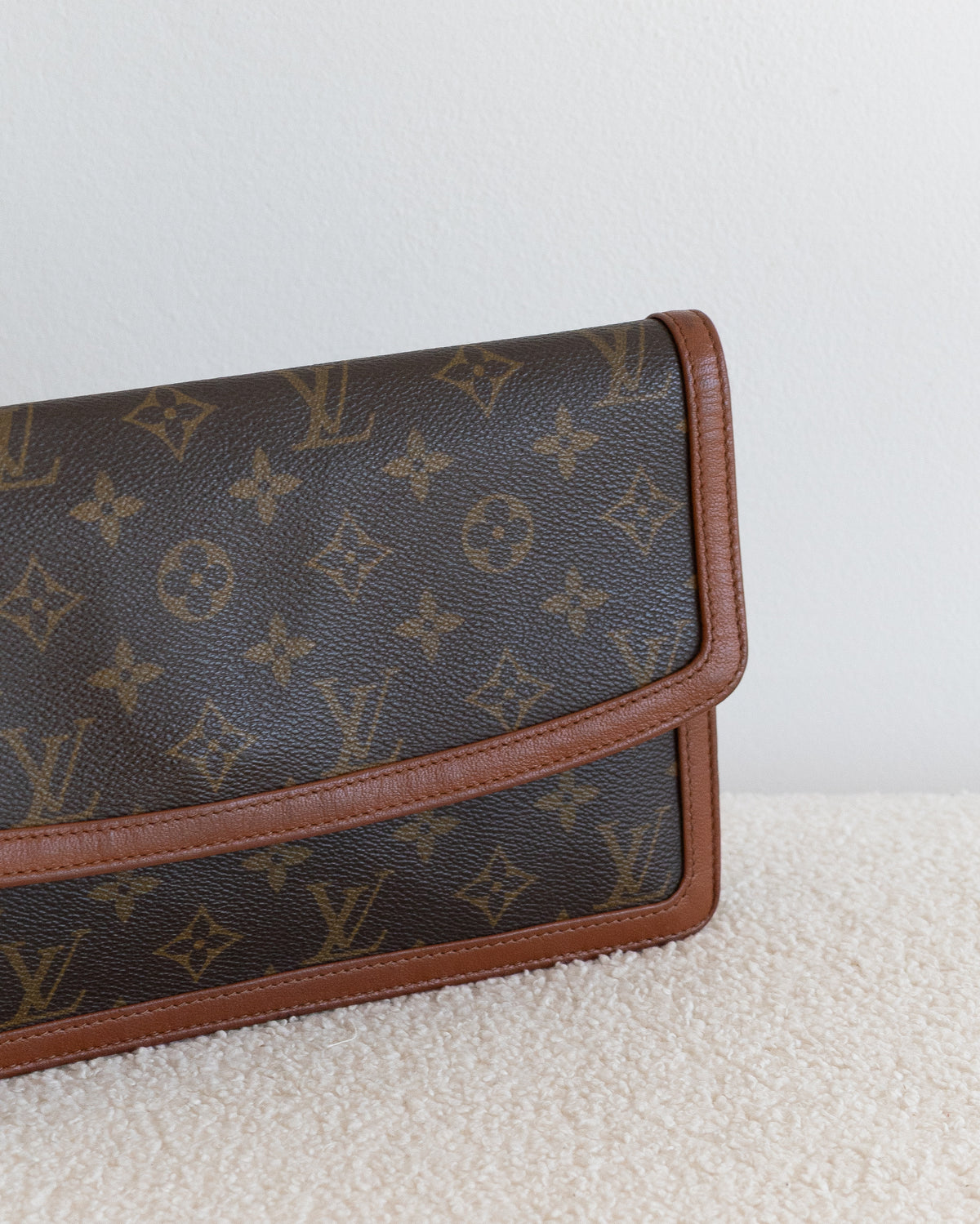 LOUIS VUITTON Pochette Dame GM