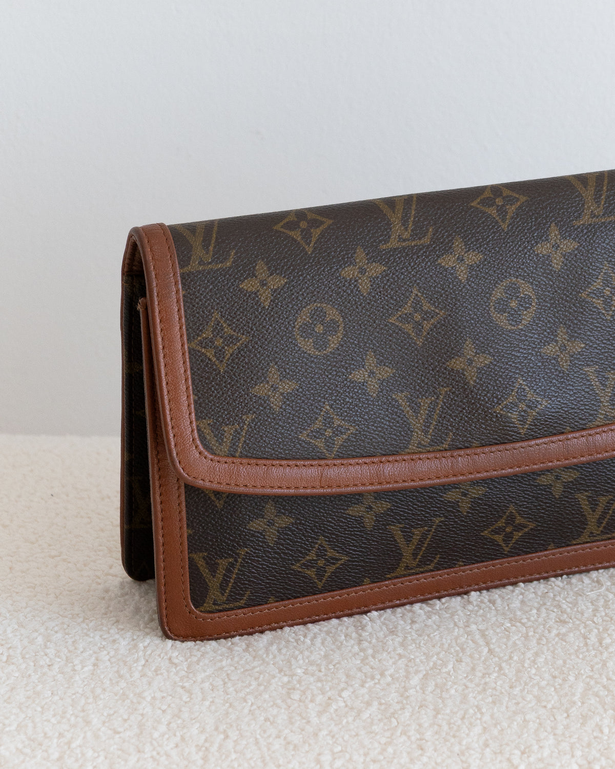 LOUIS VUITTON Pochette Dame GM