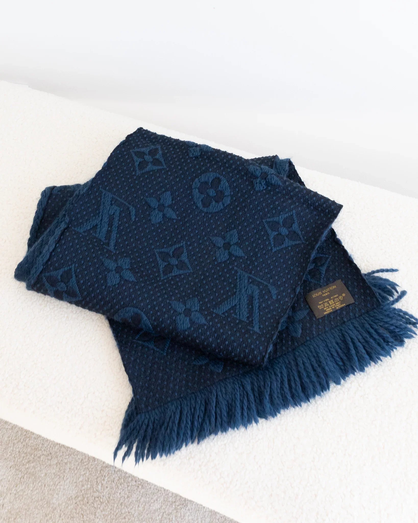 LOUIS VUITTON Scarf - THE VOG CLOSET