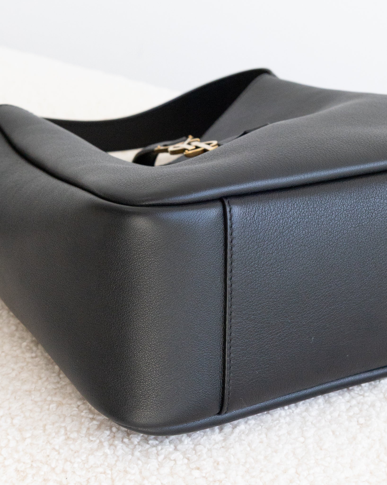 SAINT LAURENT Le 5 a 7 Souple - THE VOG CLOSET
