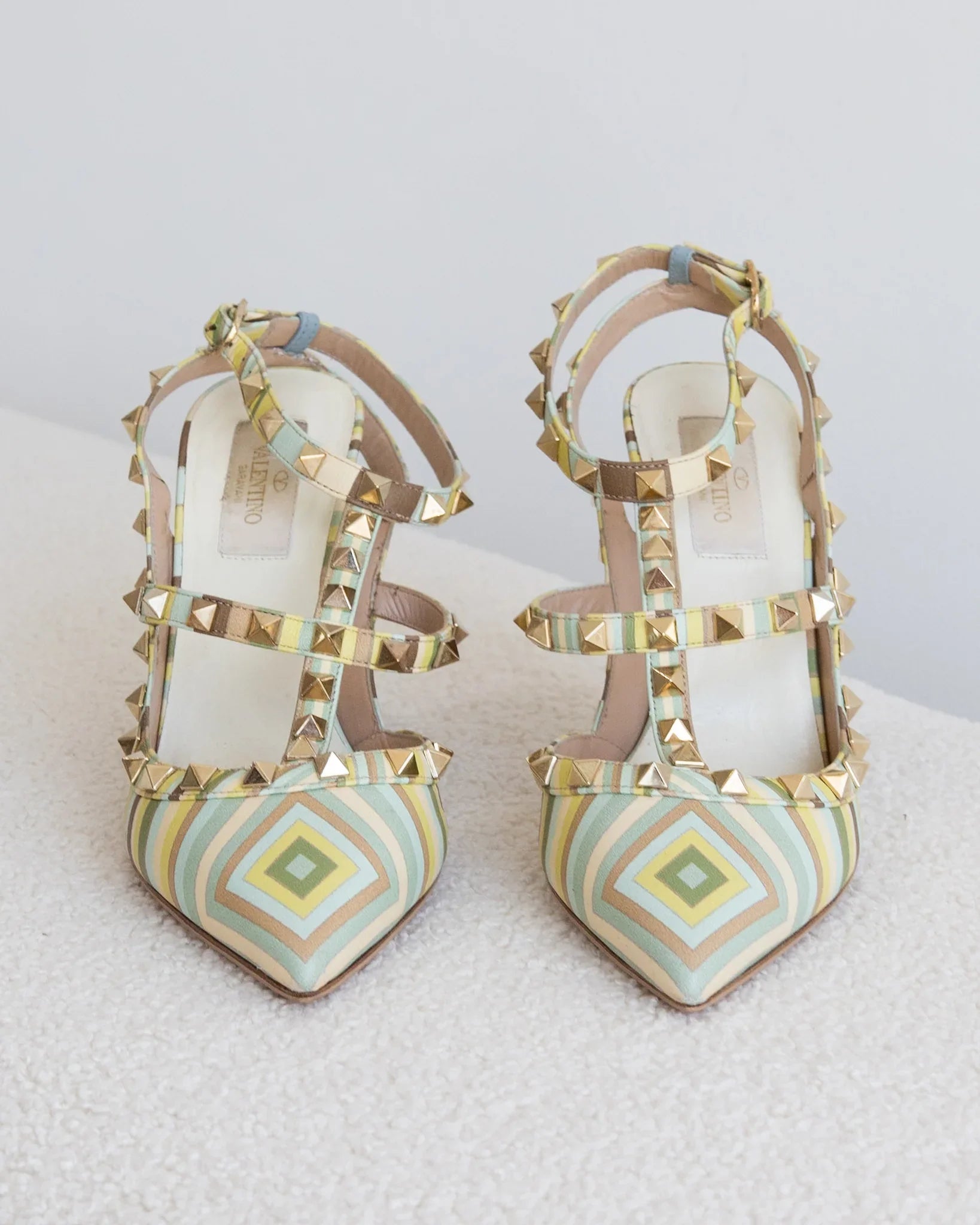 VALENTINO GARAVANI Rockstud 38 - THE VOG CLOSET