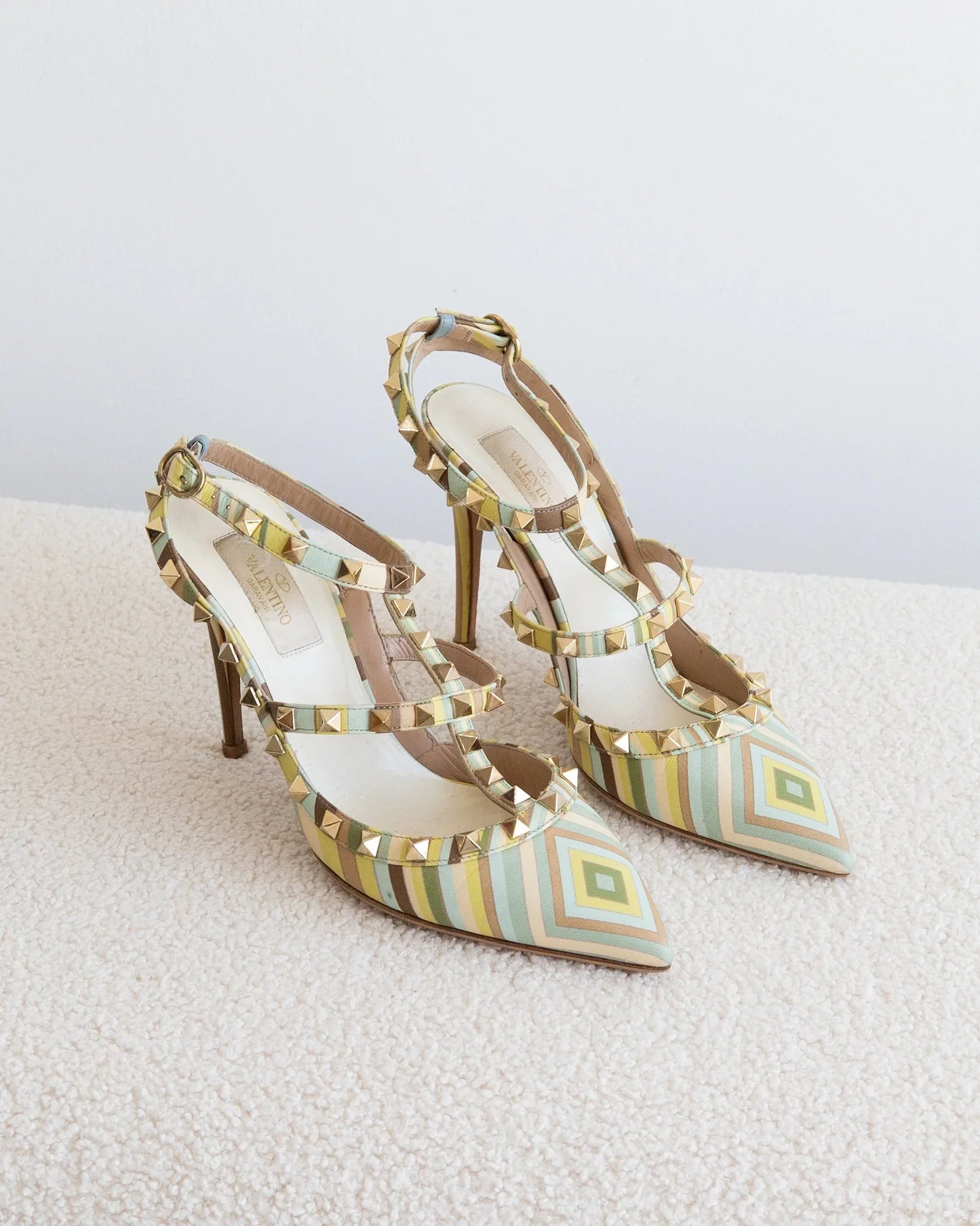 VALENTINO GARAVANI Rockstud 38 - THE VOG CLOSET