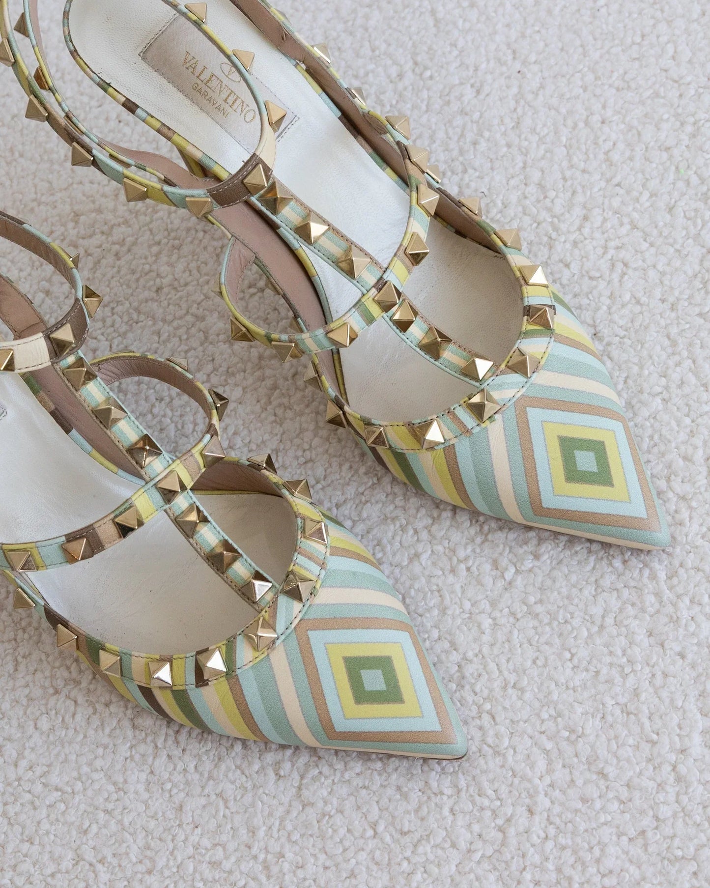 VALENTINO GARAVANI Rockstud 38 - THE VOG CLOSET