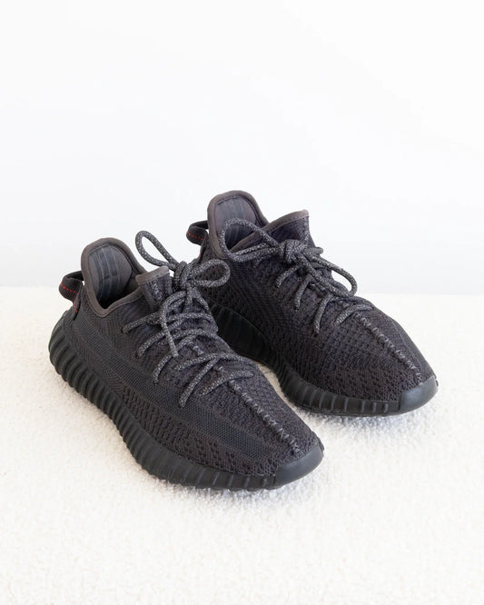 YEEZY Boost 350 V2 41 - THE VOG CLOSET
