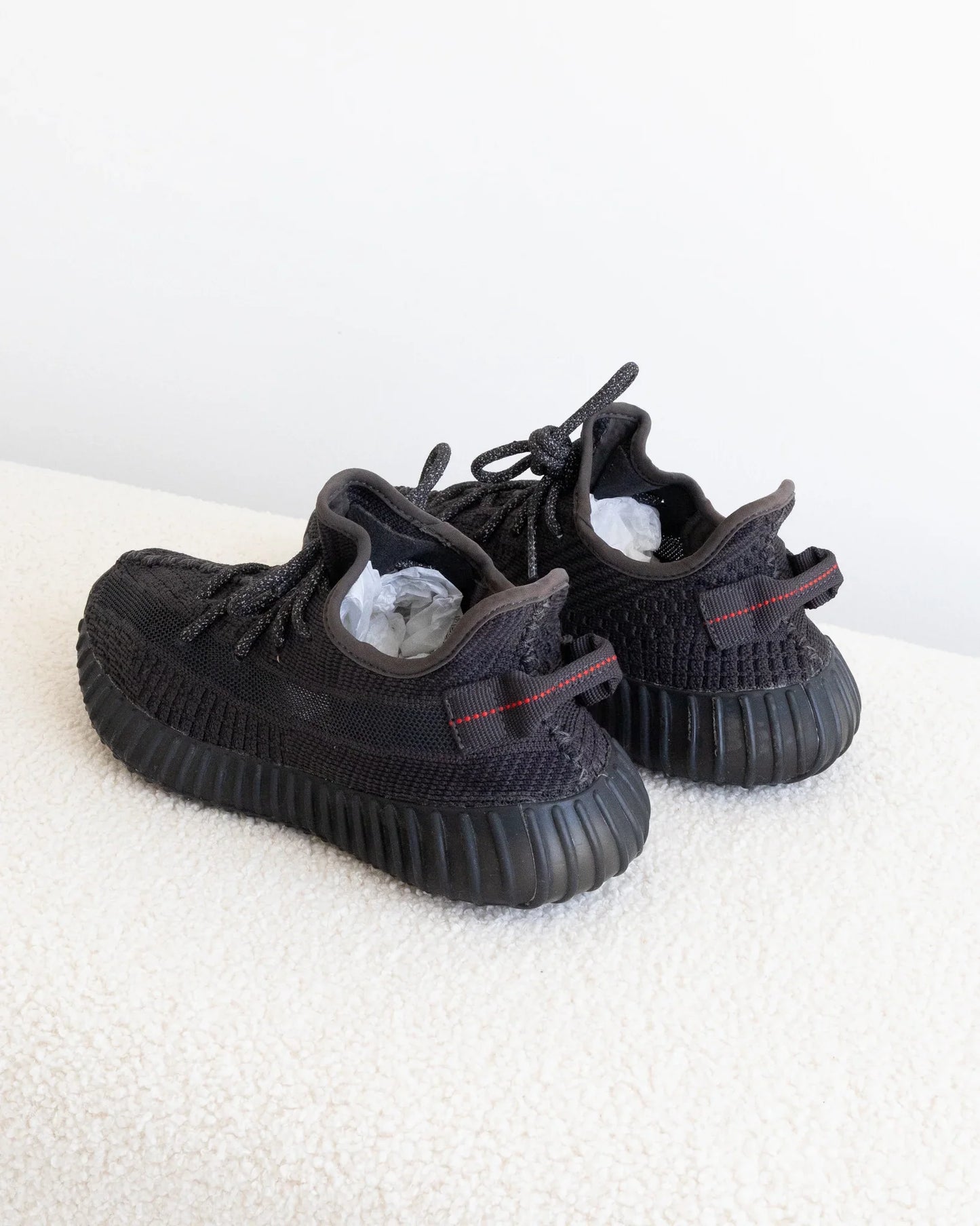 YEEZY Boost 350 V2 41 - THE VOG CLOSET