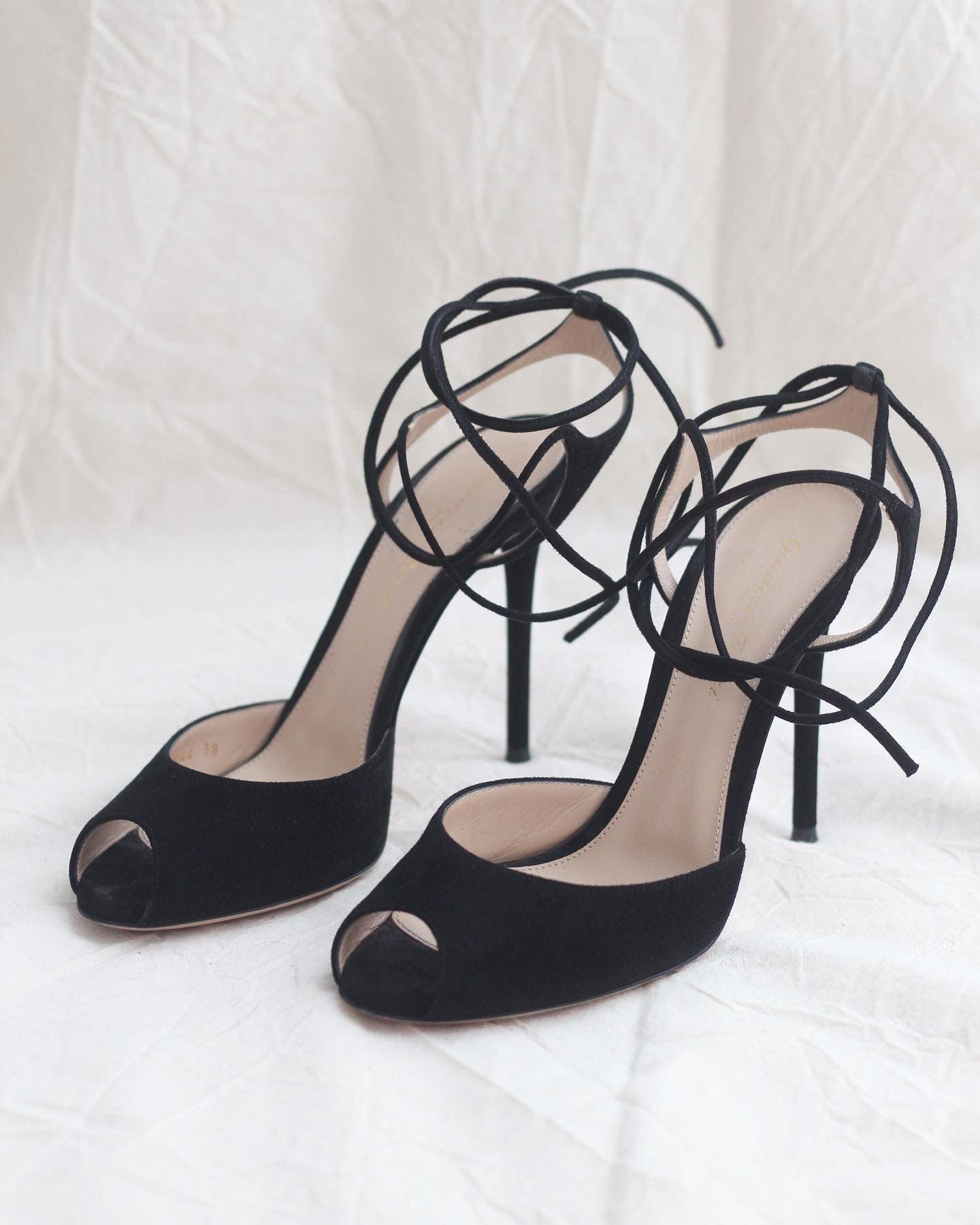 GIANVITO ROSSI 38 - THE VOG CLOSET