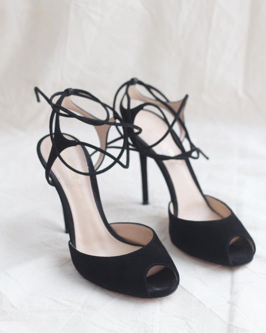 GIANVITO ROSSI 38 - THE VOG CLOSET