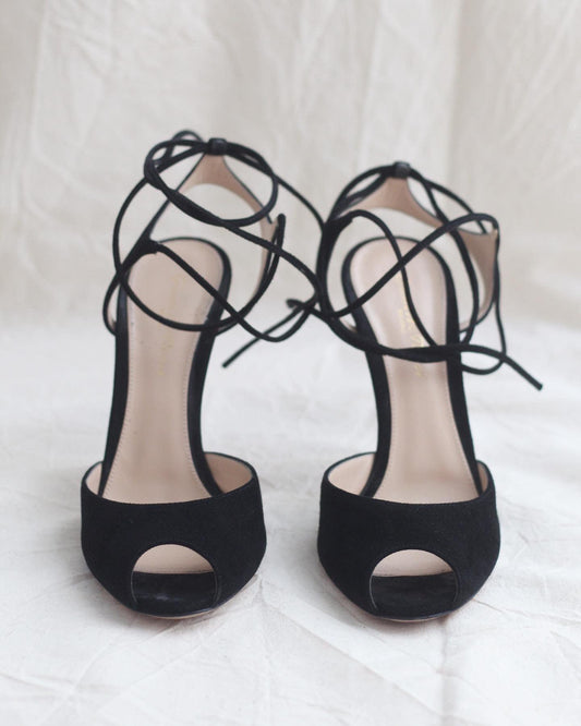 GIANVITO ROSSI 38 - THE VOG CLOSET