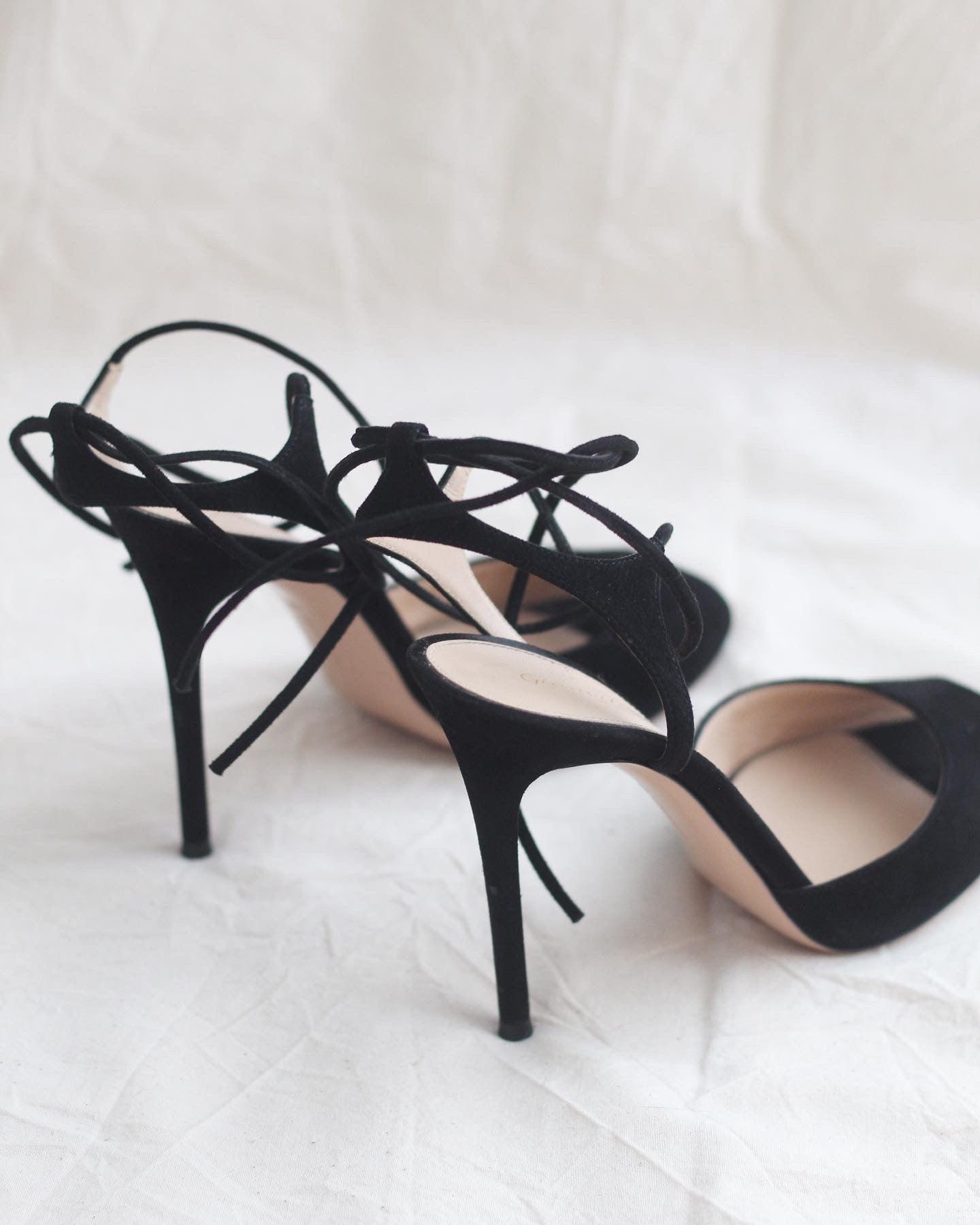 GIANVITO ROSSI 38 - THE VOG CLOSET